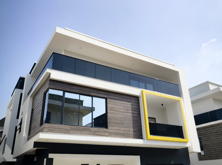 front view of Guzape building