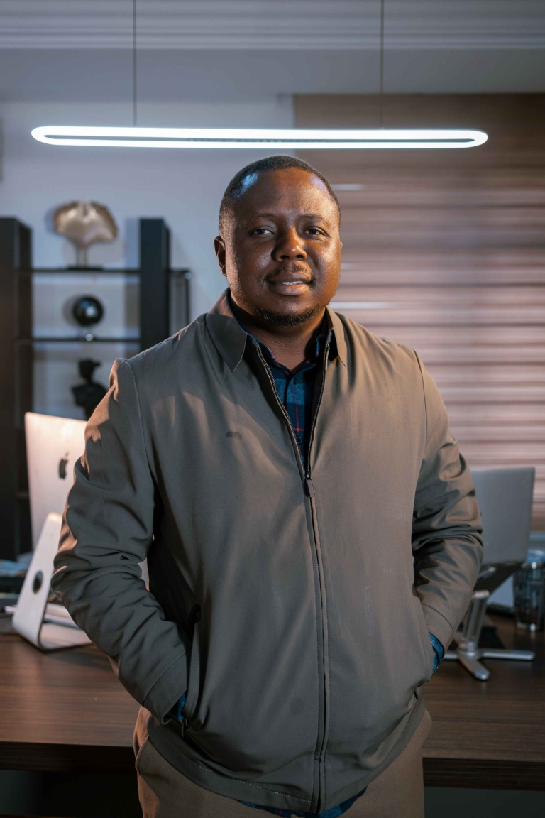 Israel Akhabue: Real Estate Agent in Abuja