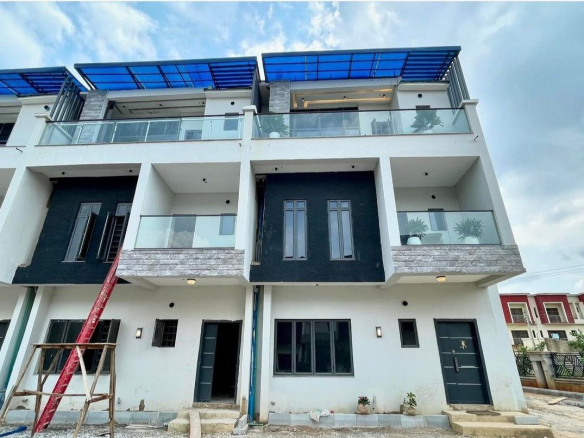 4-Bedroom Terrace with BQ in Jahi.