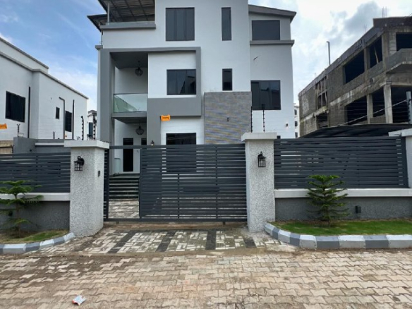 5-Bedroom Detached Duplex with 2-Room BQ in Guzape