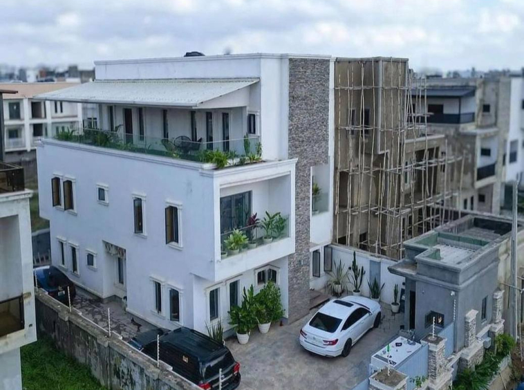4-Bedroom Semi-Detached Duplex with Penthouse