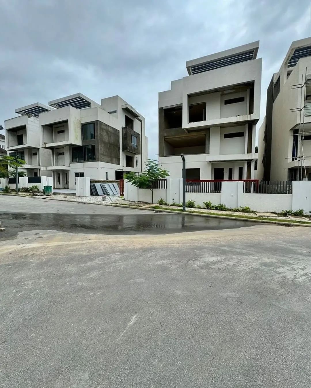 Luxury: Own a 5-Bedroom Duplex with Pool, Cinema & Elevator in Maitama