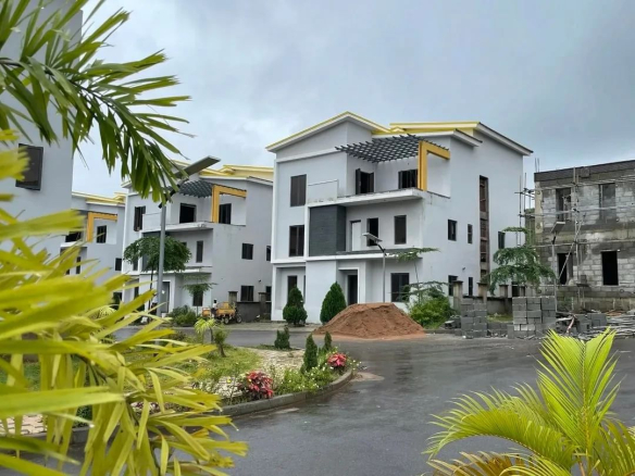 5-Bedroom Smart Duplex with BQ in Katampe