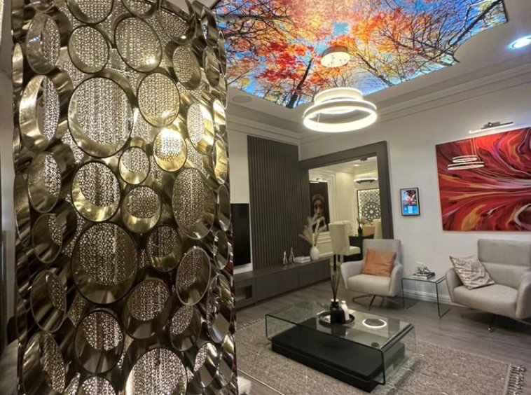 siting room: Elegant 2-Bedroom Short Let Apartment | Your Perfect Get-away.