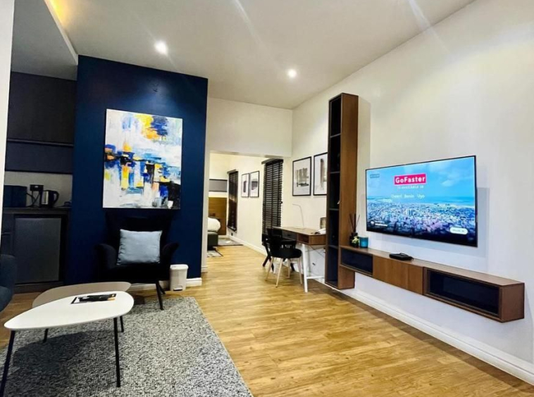 Luxury 1Bedroom Short-Let Apartment – Fully Furnished & Ready. Sitting room