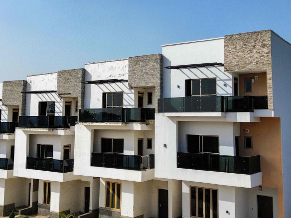 Dakibiyu Terrace 400m 1 2