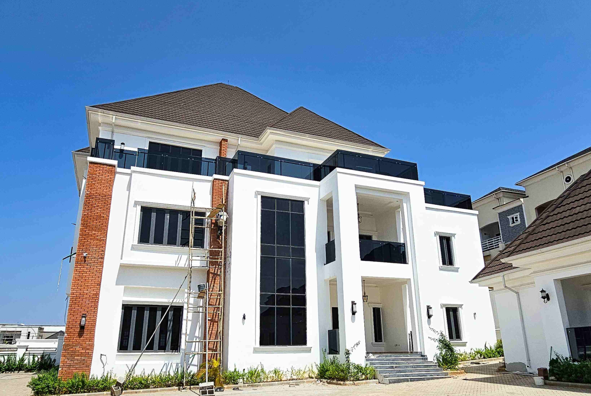 Front view of 3 billion naira house