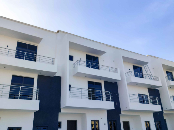 Kado 400m terrace 12