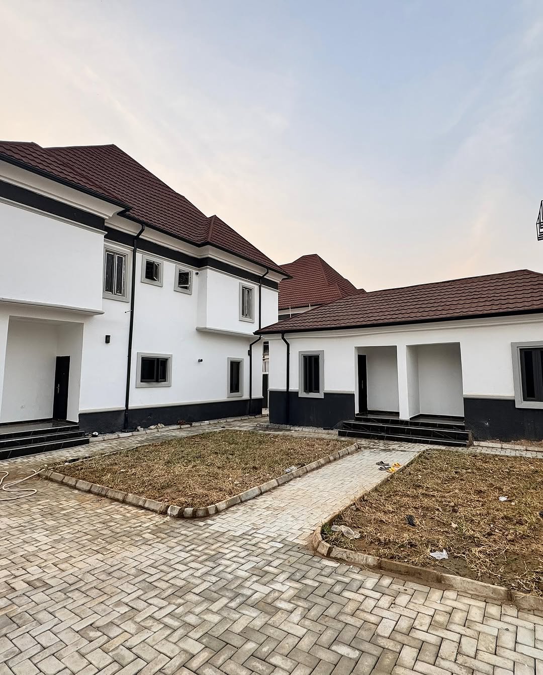 For Sale: Luxury 5-Bedroom Detached Duplex in Idu, Abuja | ₦270M side view