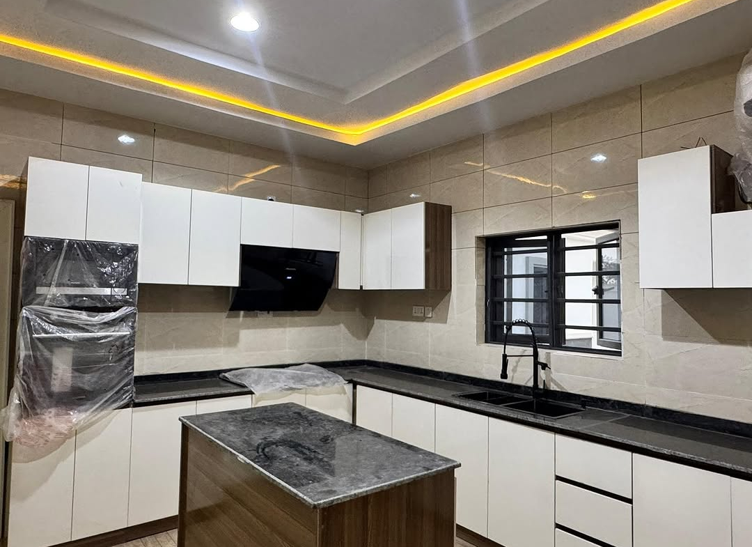 For Sale: Luxury 5-Bedroom Detached Duplex in Idu, Abuja | ₦270M kichten