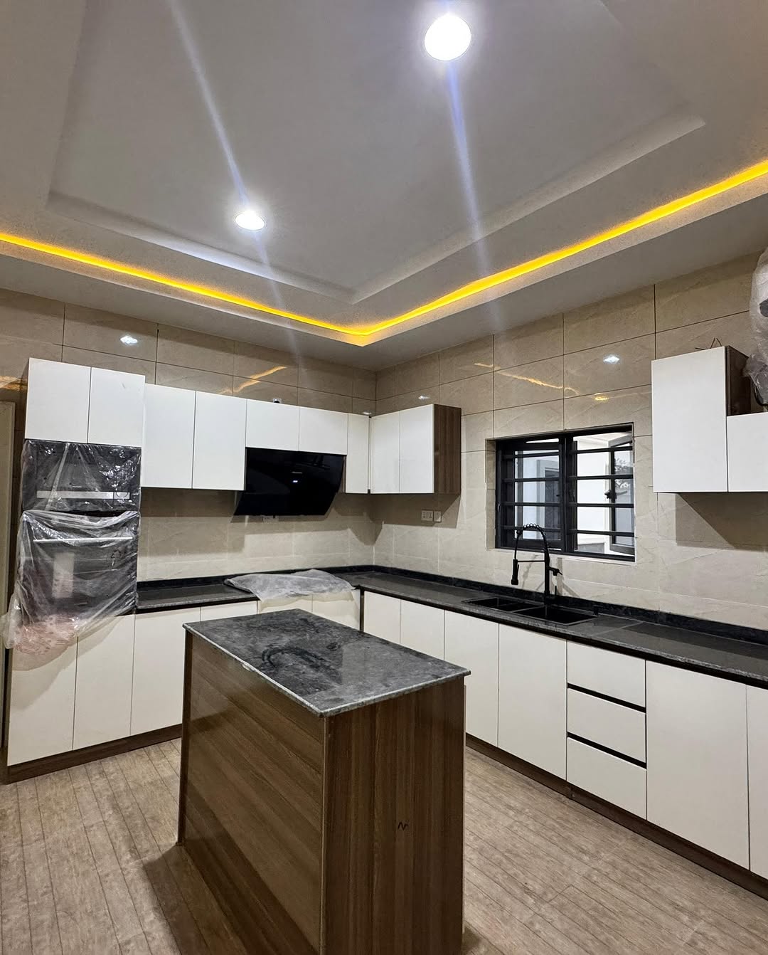 For Sale: Luxury 5-Bedroom Detached Duplex in Idu, Abuja | ₦270M kichten