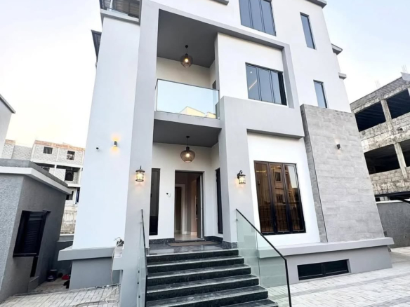 For Sale Luxury 5 Bedroom Fully Detached Duplex with 2-Room BQ in Guzape, Abuja front view of the building