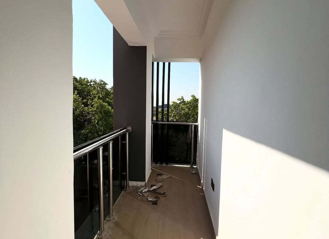 For Sale: 3-Bedroom Terrace Duplex in Life Camp, Abuja – ₦170M balcony