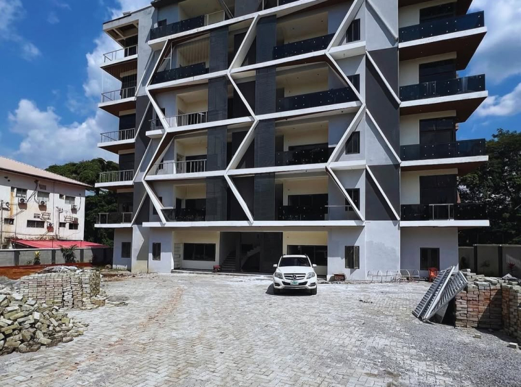 front view of Luxurious 3 Bedroom Flats in Maitama for ₦300M