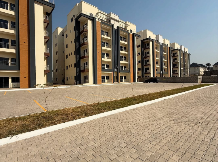 side view for For Sale: 2 Bedroom Luxury Apartment in River Park Estate