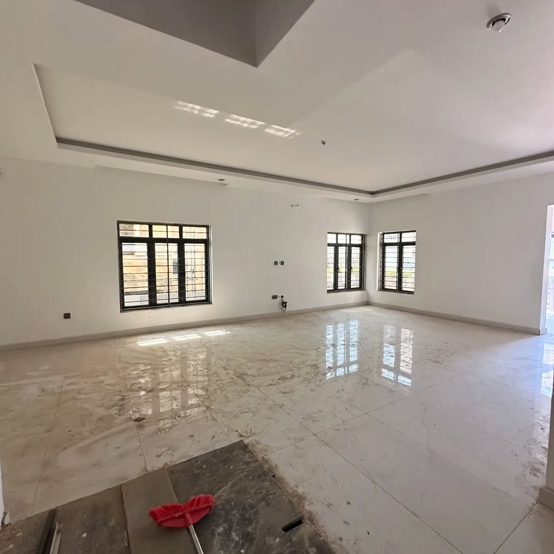 5-Bedroom Fully Detached Duplex with Family Lounge & BQ (Ref0005) room 1