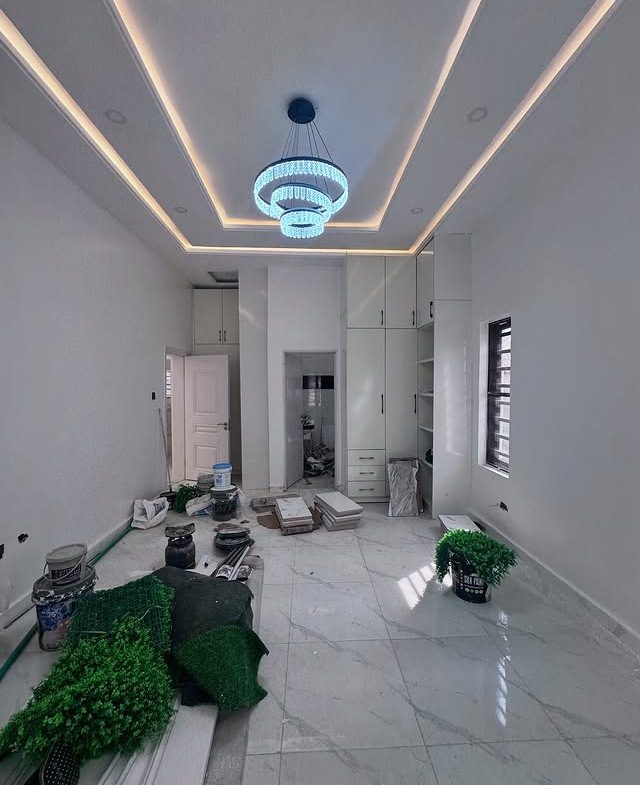 3 Bedroom Bungalow in Lokogoma District, Abuja For 155M (Ref No: 00001) ensuite room 1