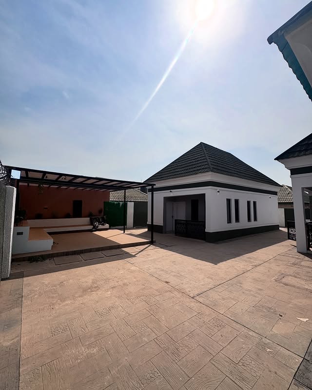 3 Bedroom Bungalow in Lokogoma District, Abuja For 155M (Ref No: 00001) side view