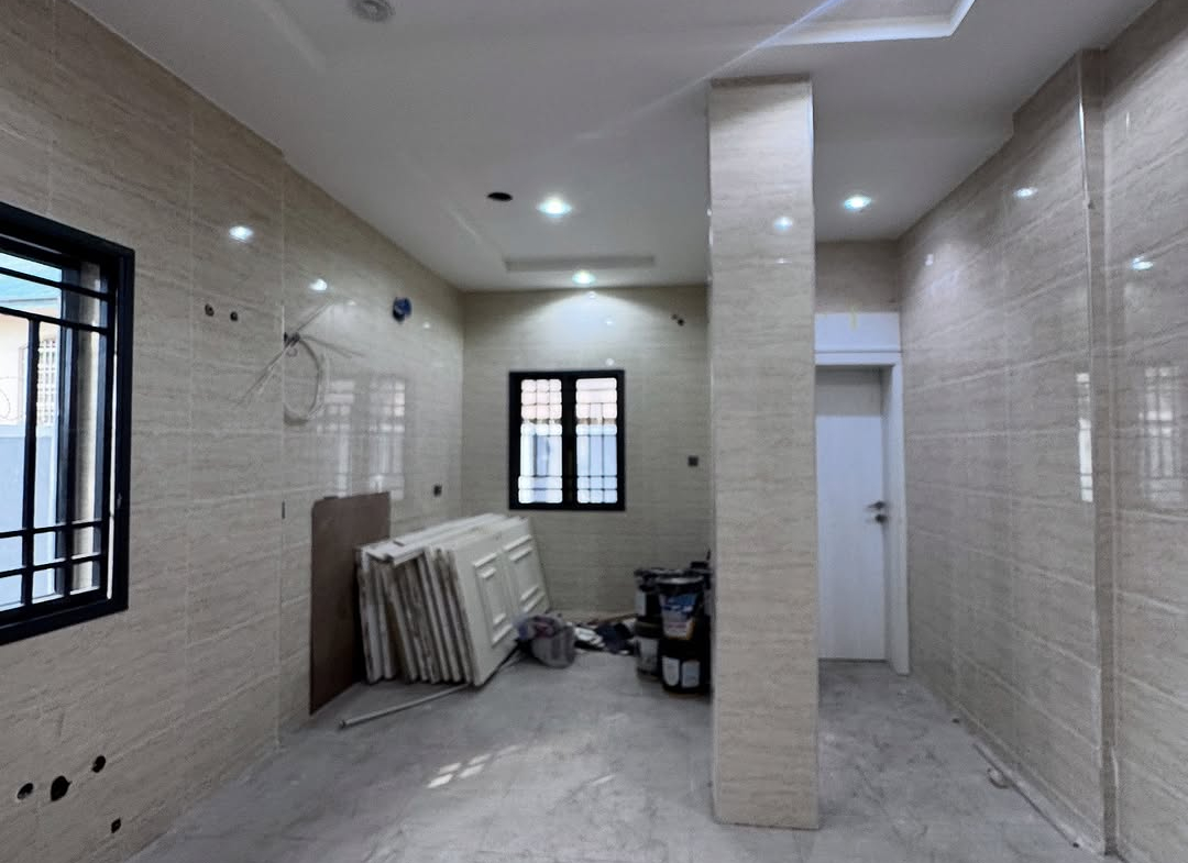 6 Bedroom Duplex for Sale in Utako (Ref 00040) room