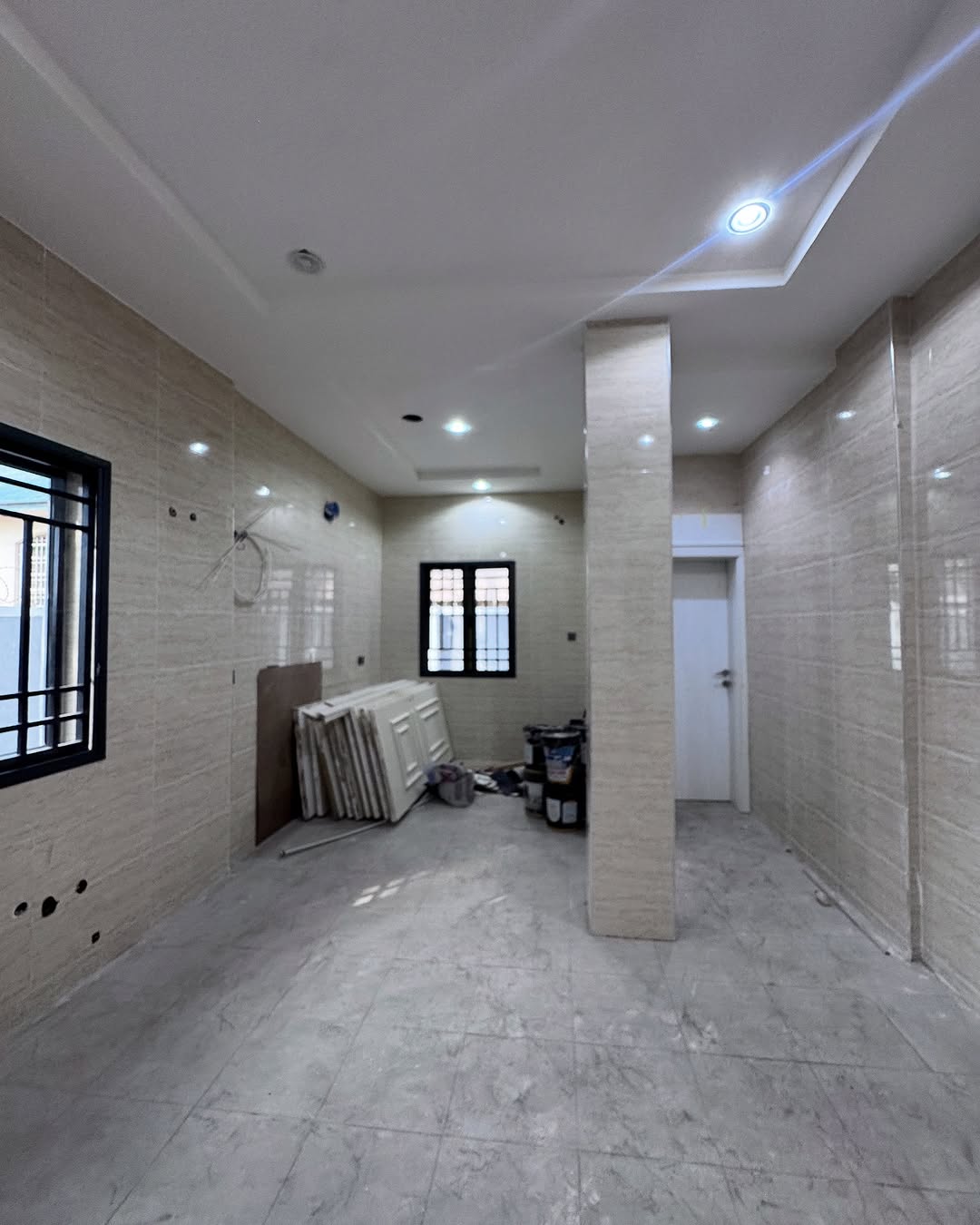 6 Bedroom Duplex for Sale in Utako (Ref 00040) room