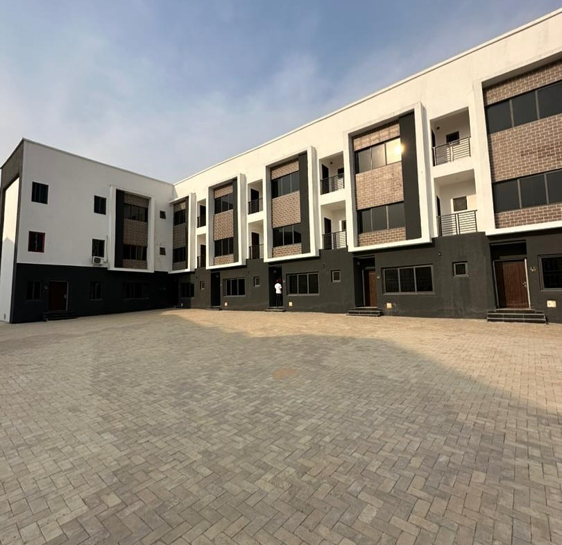 A Brand New Serviced 4 Bedroom Terraced Duplex with Bq. For Rent In Jahi, Abuja.