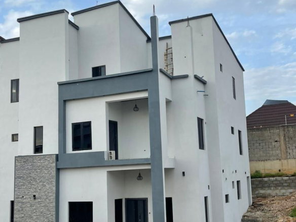 6-Bedroom Duplex for Sale Near COZA BQ front view