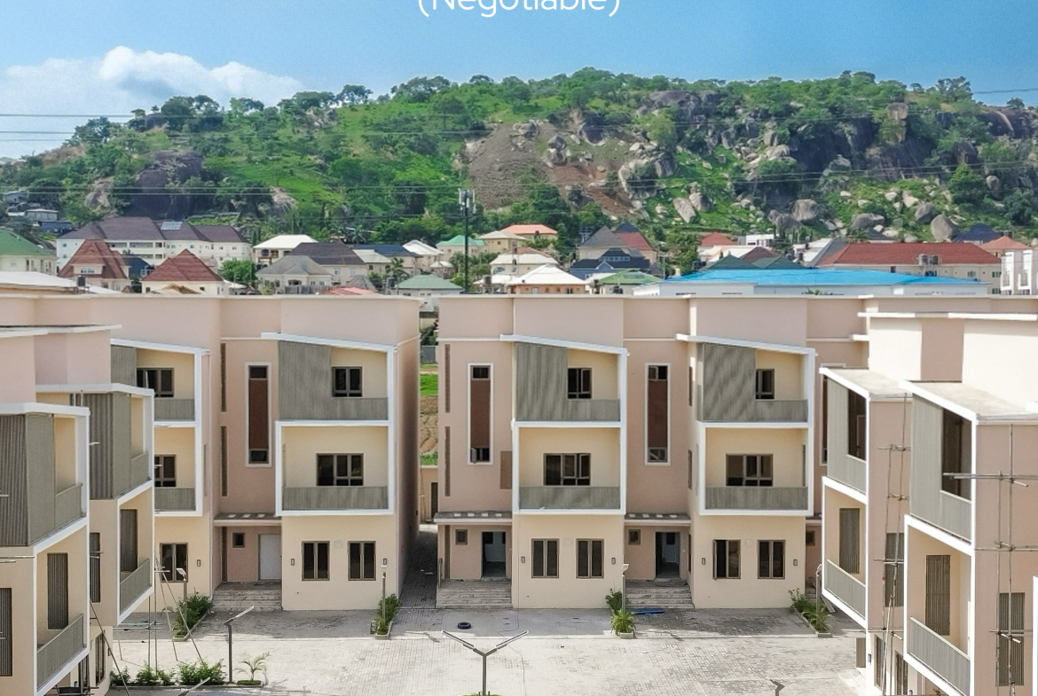 16 Units of 4-Bedroom Terraced Duplexes with BQ in 9000