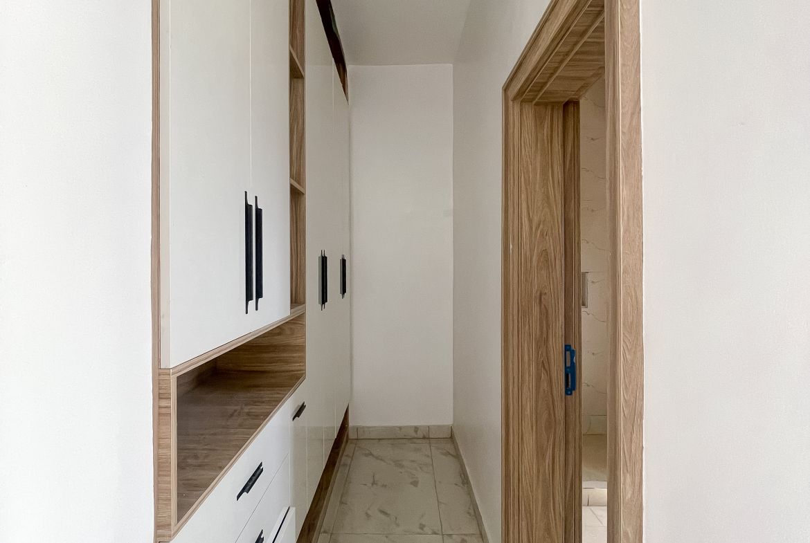 16 Units of 4-Bedroom Terraced Duplexes with BQ 9991