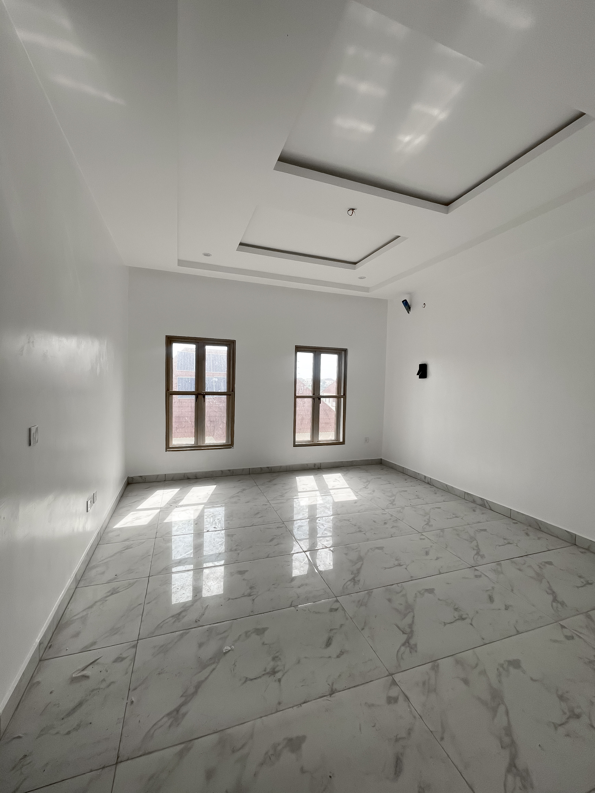 16 Units of 4-Bedroom Terraced Duplexes with BQ in 9991