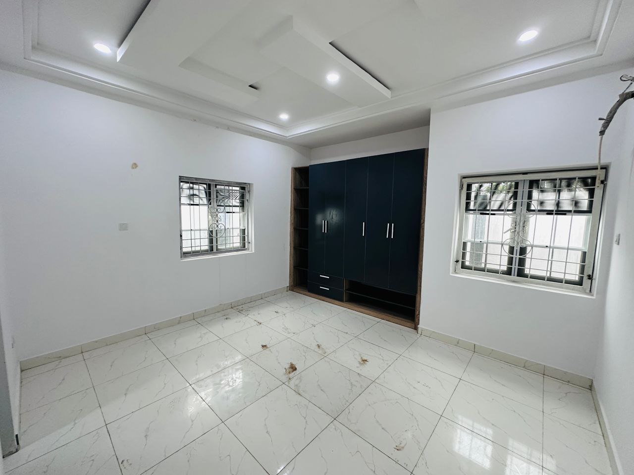 2 bedroom flat (9 units) 📍 Gwarinpa Price 1.2 Billion 5% agency fee applies