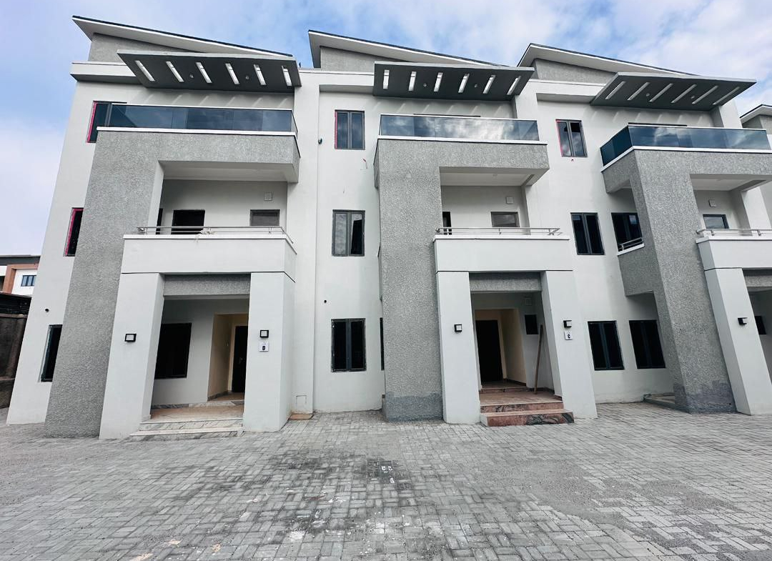 5-Bedroom Terrace Duplex with BQ for ₦230 M in Durumi | A.I Realent Global Resources in 212