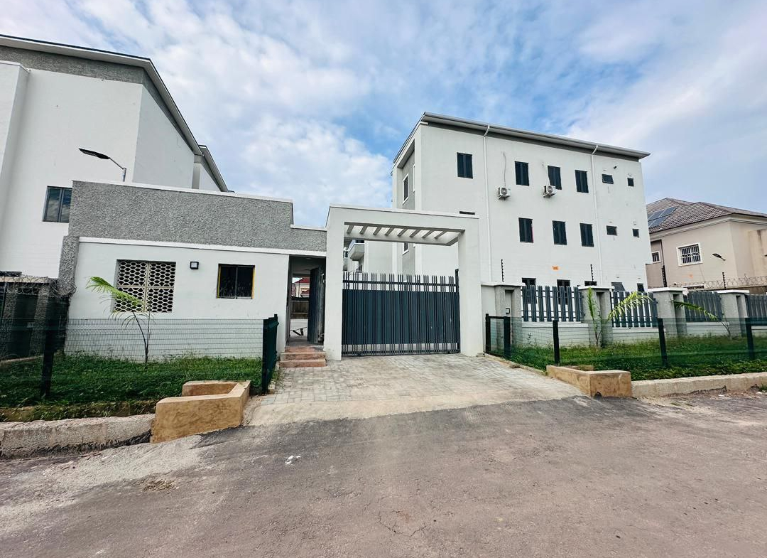 5-Bedroom Terrace Duplex with BQ for ₦230 M in Durumi | A.I Realent Global Resources 2 22