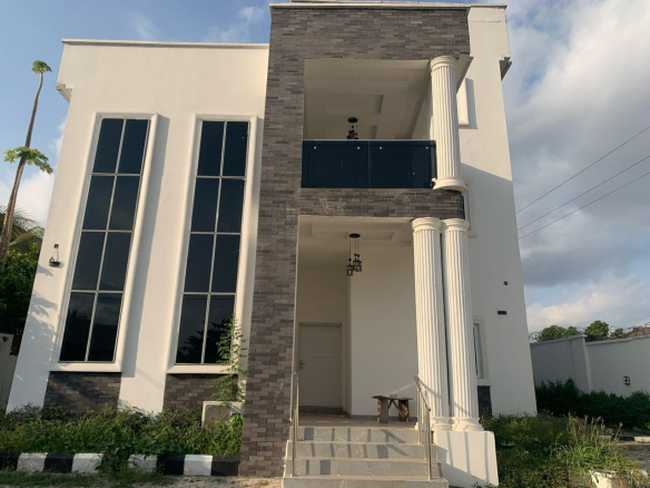 photo 5958581170134435869 y