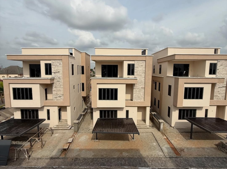 Brand new for SaleSpacious 5 Bedroom Detached Duplex Corner Unit1 Room Bq Location Wuse Zone