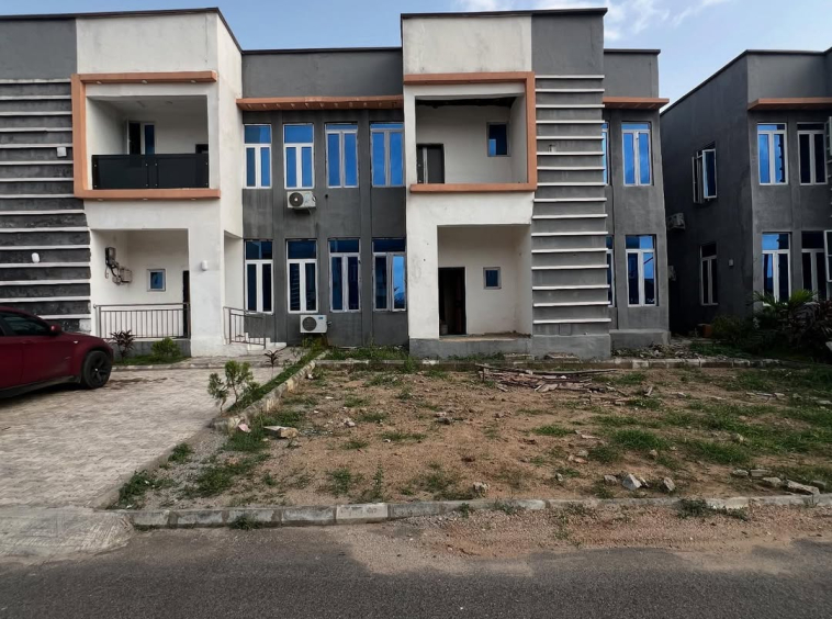 For Sale 4 Bedroom Terrace Duplex Semi finished1 Room Bq Location FO1 Kubwa Tarred RoadPric 9