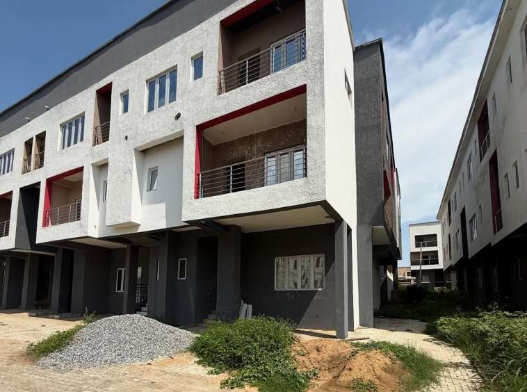 For Sale3 Bedroom Terrace Duplex Corner Unit1 Room BqLocation Katampe MainLandmarks 2 Mins f 1