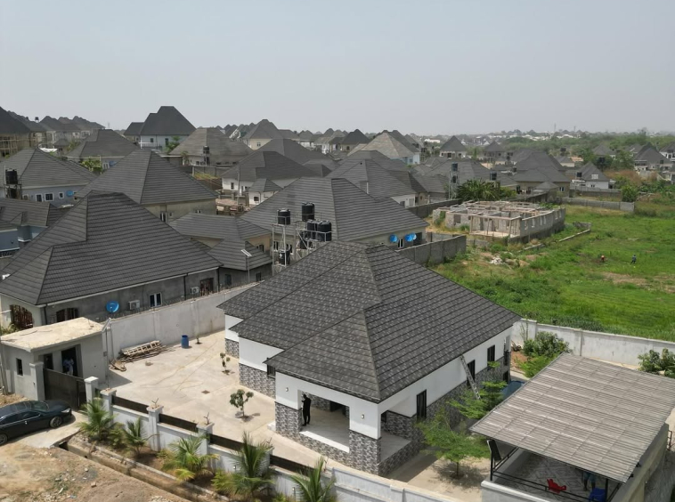 For Sale4 Bedroom Detached Bungalow 1 Room Bq Location Galadimawa AbujaLandmark AYM Shafa Fi 9