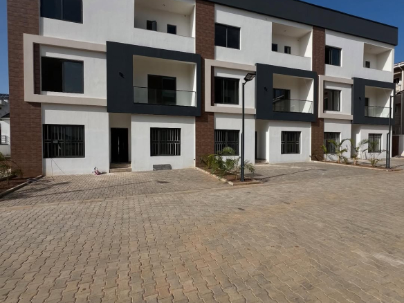For Sale5 Bedroom Spacious Terrace Duplex1 Room BqLocation Jahi AbujaPrice 380M Naira Unfur