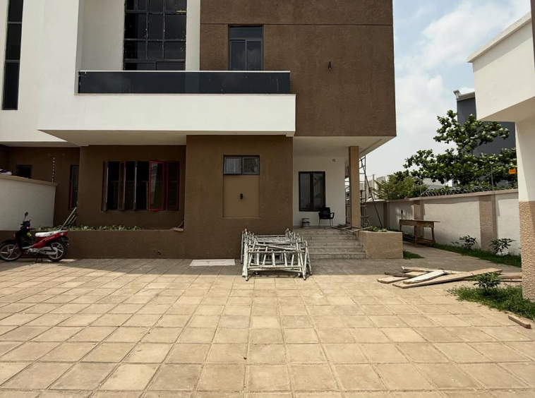 For Sale6 Bedroom Semi Detached Duplex Privately Gated1 Room Bq Location Jahi Abuja Price 8