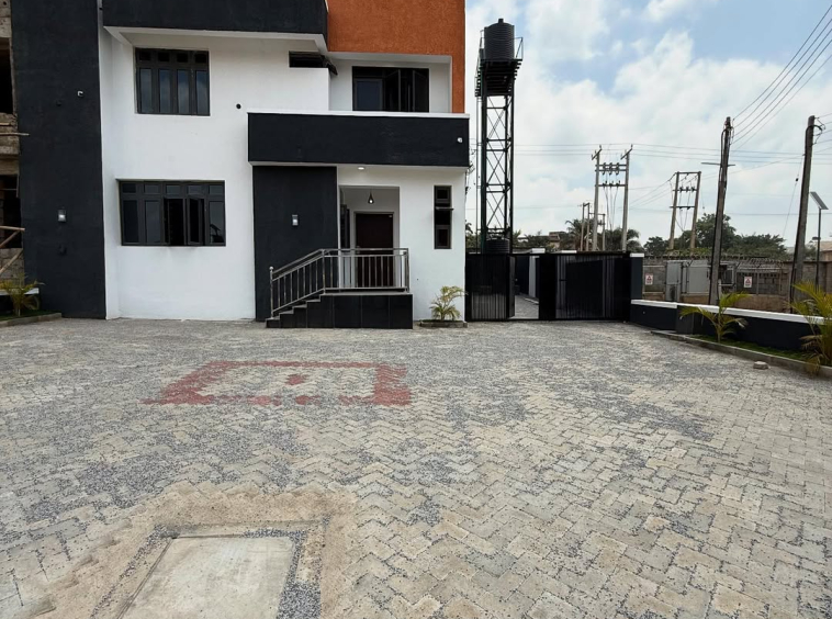 For SaleSpacious 4 Bedroom Terrace Duplex 1 Room Bq Location Gwarinpa 3rd AvenuePrice 240M Nai 8