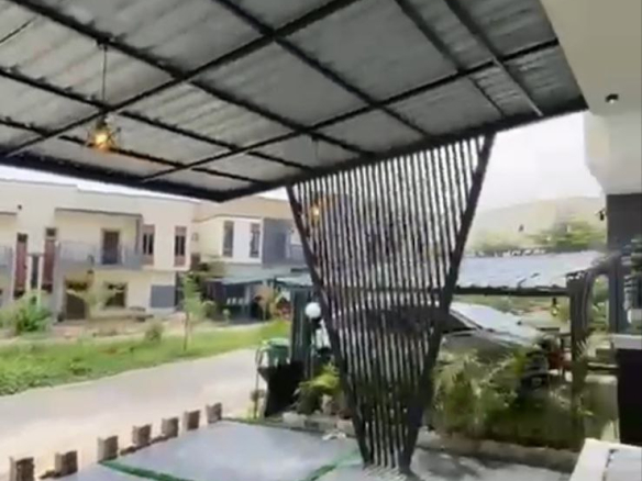 photo 5992510496944803221 y