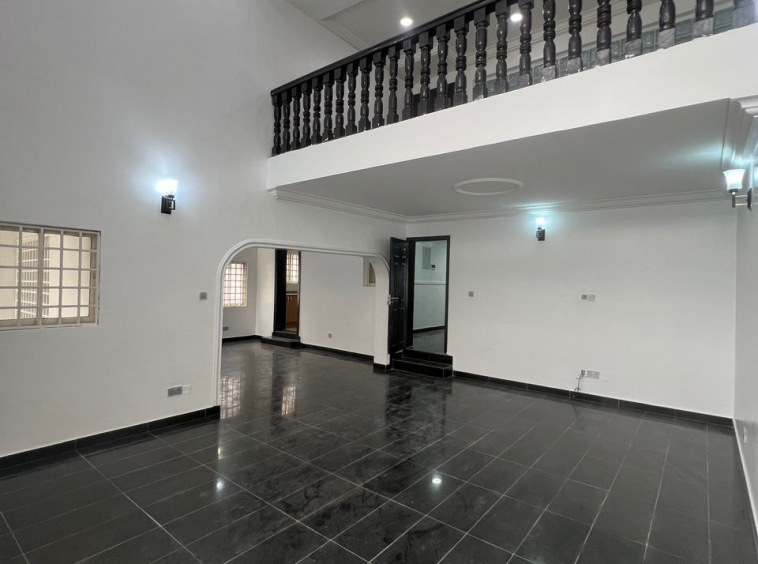 photo 5999038422032959722 y