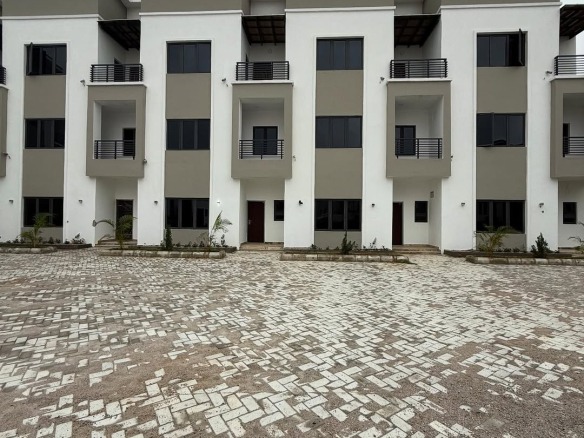 For Sale4 Bedroom Terrace Duplex1 Room BqLocation Jahi AbujaPrice330M Naira Middle Unit350M