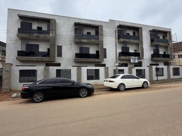 photo 5929286113036454903 y