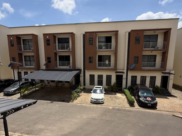 photo 5949680812486150134 y