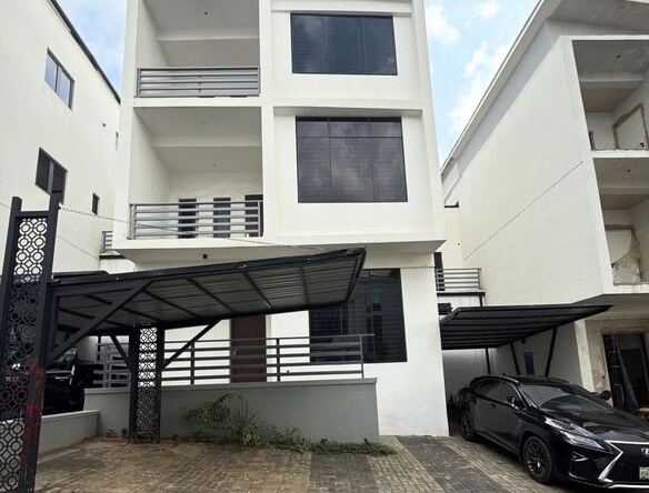 photo 6041787936635817943 y optimized 100