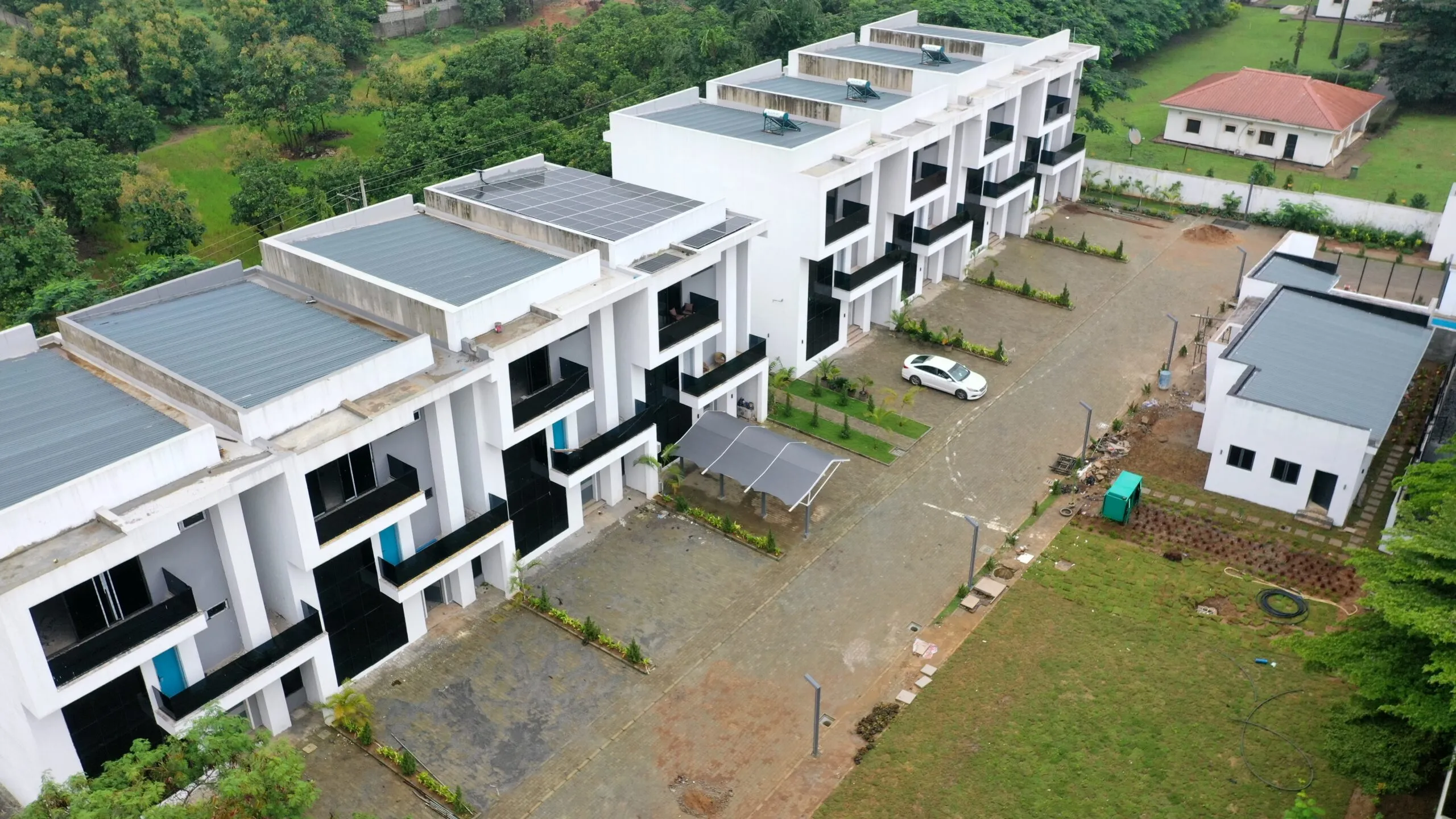 The Pearl Townhouse Bedroom - Spacious En-suite Room at Bimini Island Mabushi