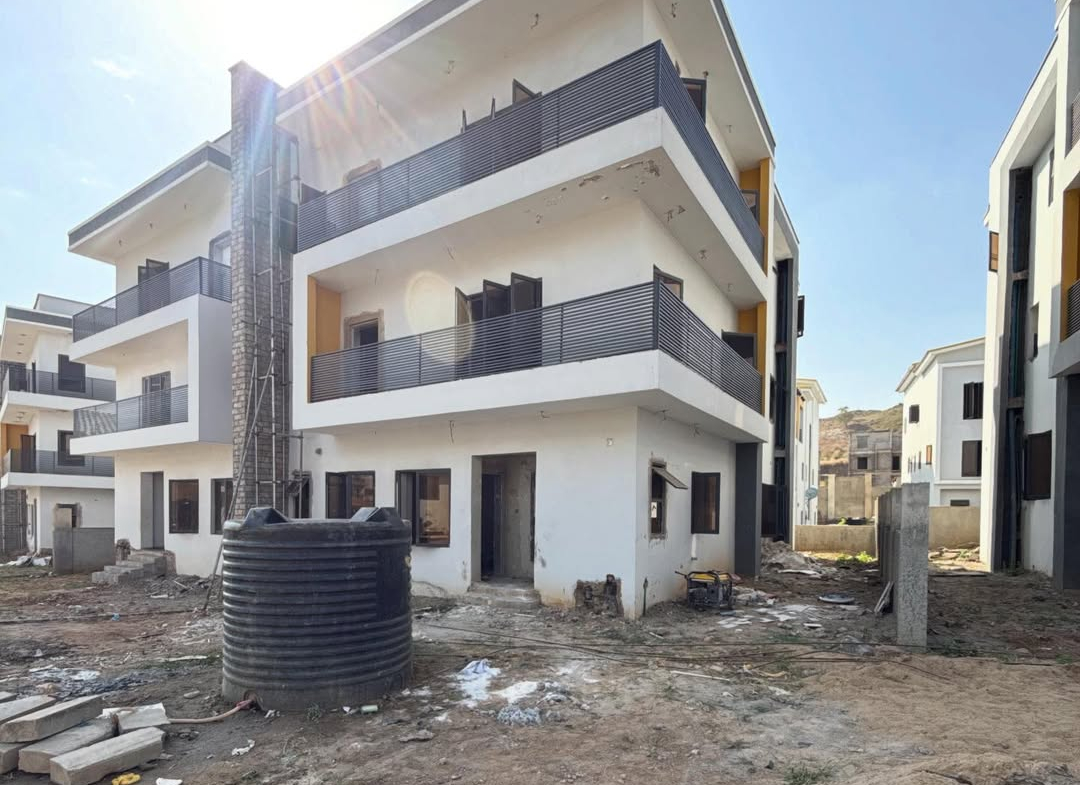 5 Bedroom Semi-Detached Duplex for Sale in Katampe 2