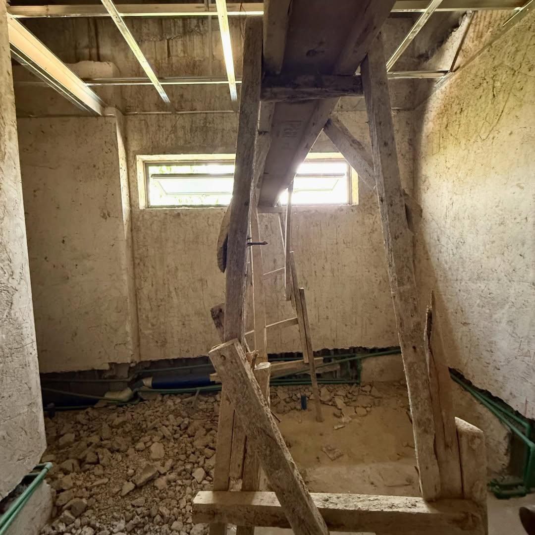 Spacious 4 Bedroom Terrace Duplex with 1 Room BQ in Minister Quarters Abuja - Photo 6