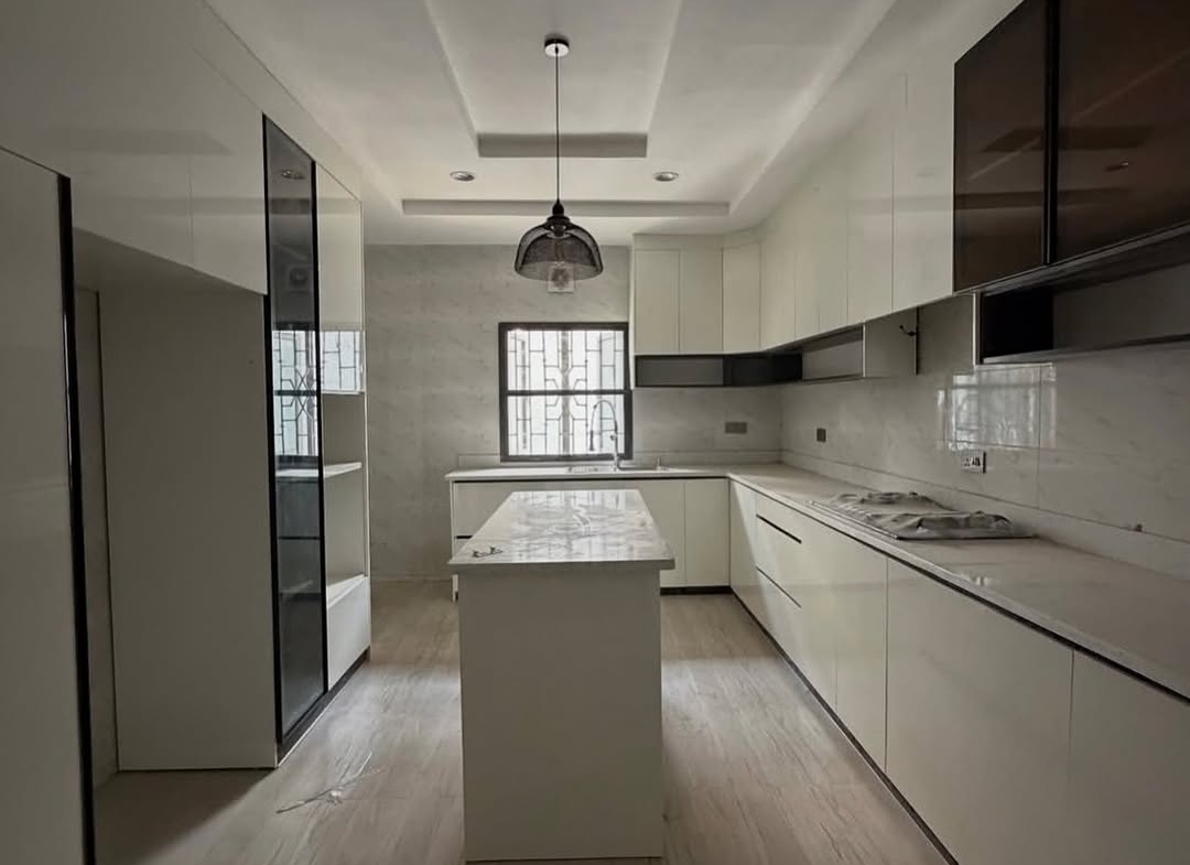 4 Bedroom Duplex for Sale in Guzape Abuja